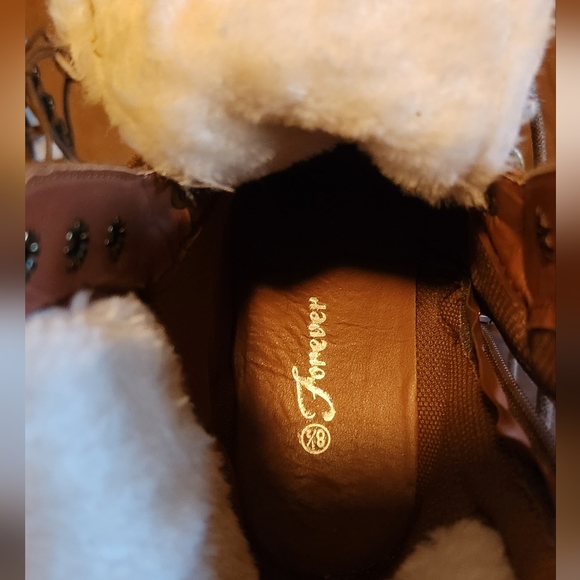 (NWOT) 🍁FALL READY🍁 Forever combat chunky block heel ankle boots size 8.5 - Picture 5 of 6